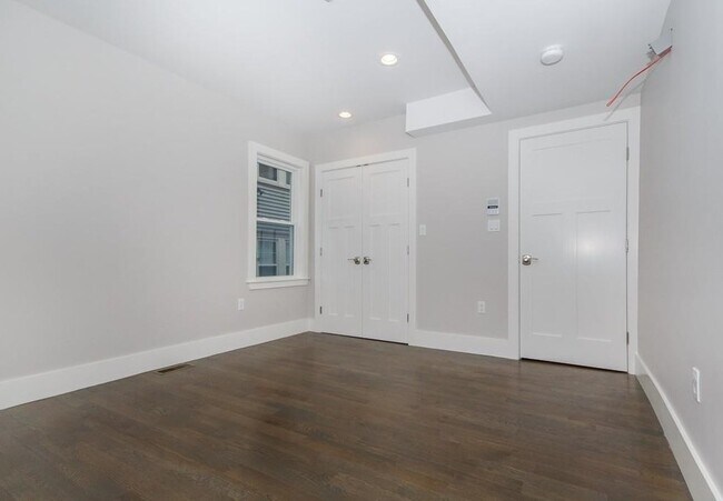 Foto del edificio - 491 Ashmont St