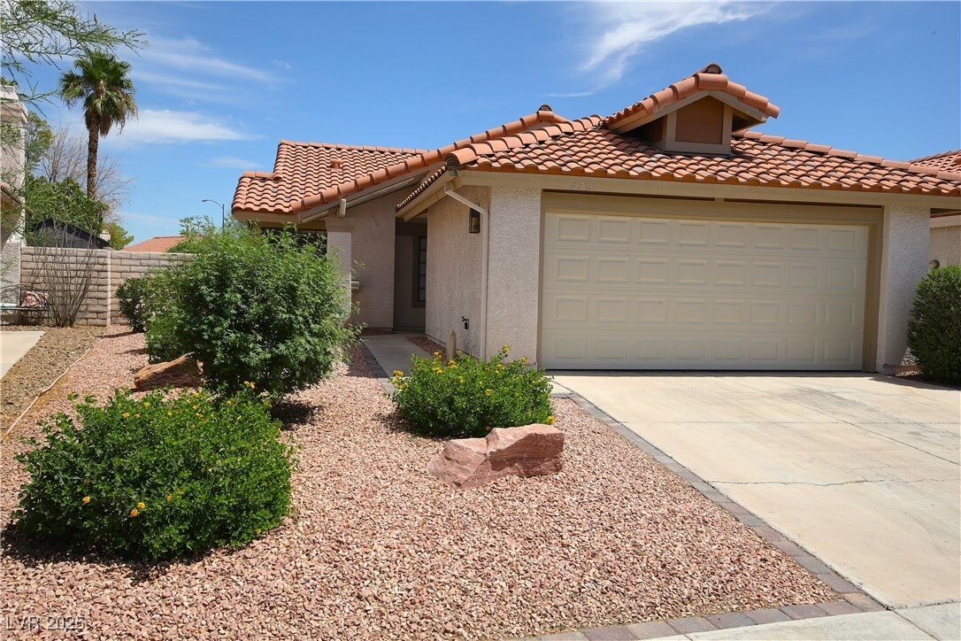Primary Photo - 672 Paulson Dr