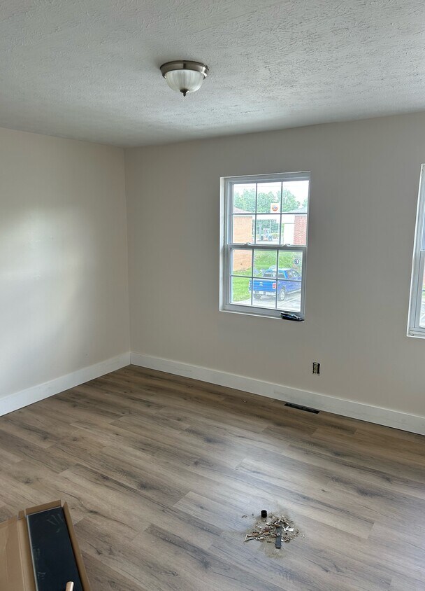 Foto del edificio - 102 Barnes Ln