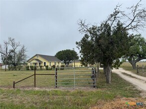 Building Photo - 1451 Old Seguin Luling Rd