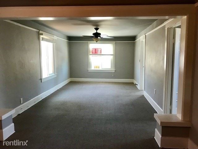 Building Photo - 2 br, 1 bath Apartment - 1238 University Ave