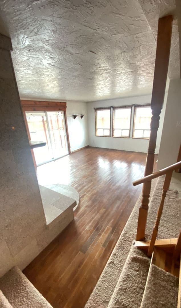 Building Photo - Vintage Charm