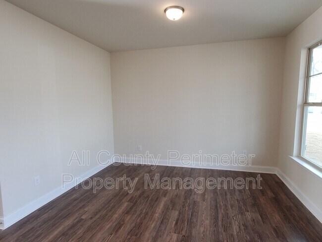 Foto del edificio - 304 Cornwell Wy