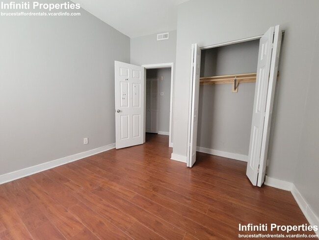 Foto del edificio - 7034 S Harper Ave