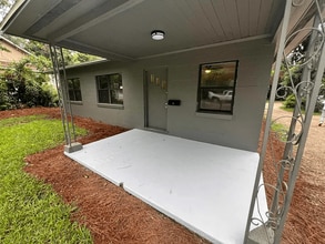 Building Photo - 1240 Levy Ave