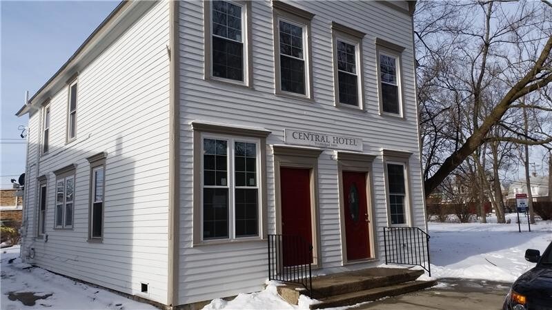 Foto principal - 534 N Seymour Ave