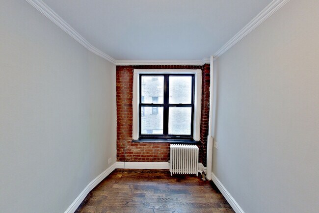 Foto del edificio - 416 E 13th St