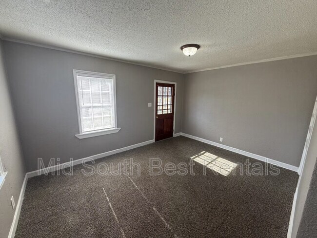 Foto del edificio - 3552 Rockwood Ave