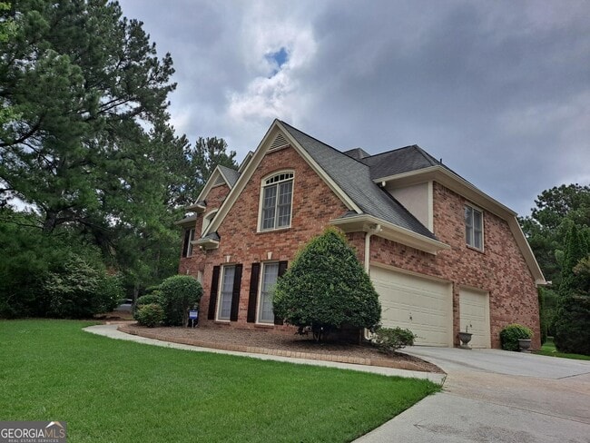 Building Photo - 120 Newfield Dr