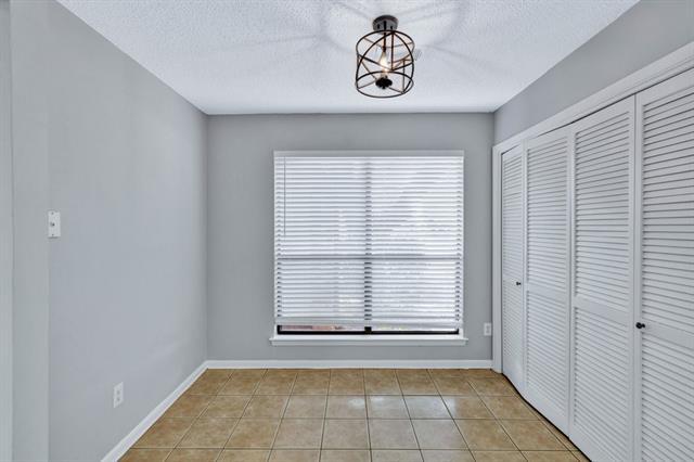 Building Photo - 2333 Garden Park Ct