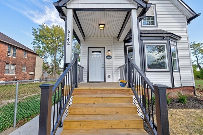 Building Photo - 6142 Commonwealth St