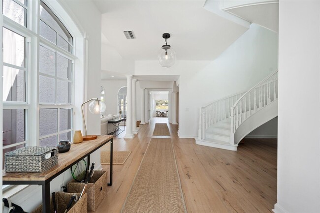 Foto del edificio - 2377 Golf Brook Dr