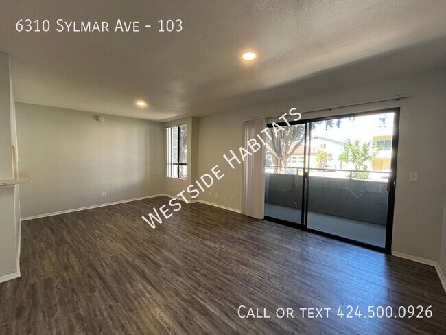 Foto del edificio - 6310 Sylmar Ave