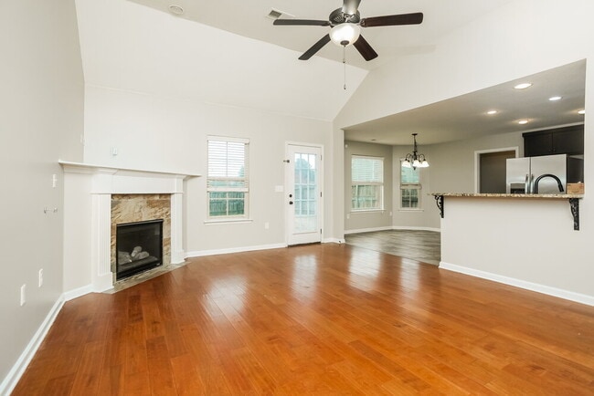 Building Photo - 3468 Avis Ln