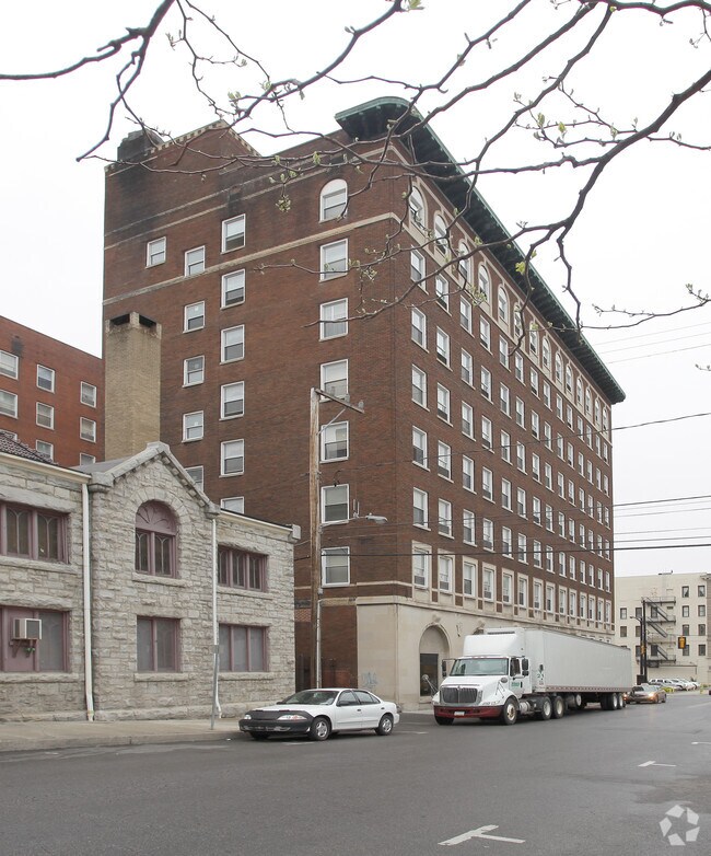 City Hall Commons Apartments Altoona, PA