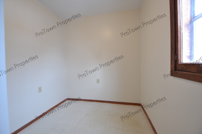 Foto del edificio - 116 S Briggs St