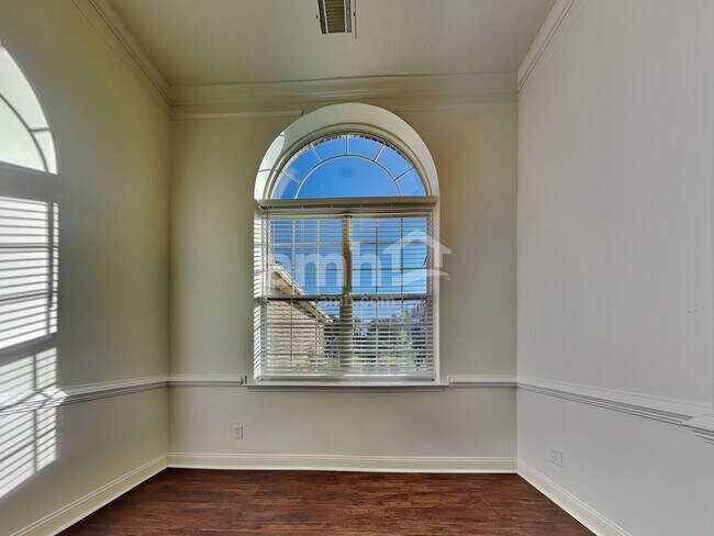 Foto del edificio - 307 Brighton Woods Dr