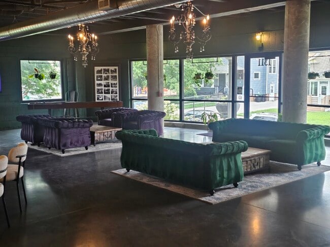 Foto del edificio - Dahlman Flats Apartments