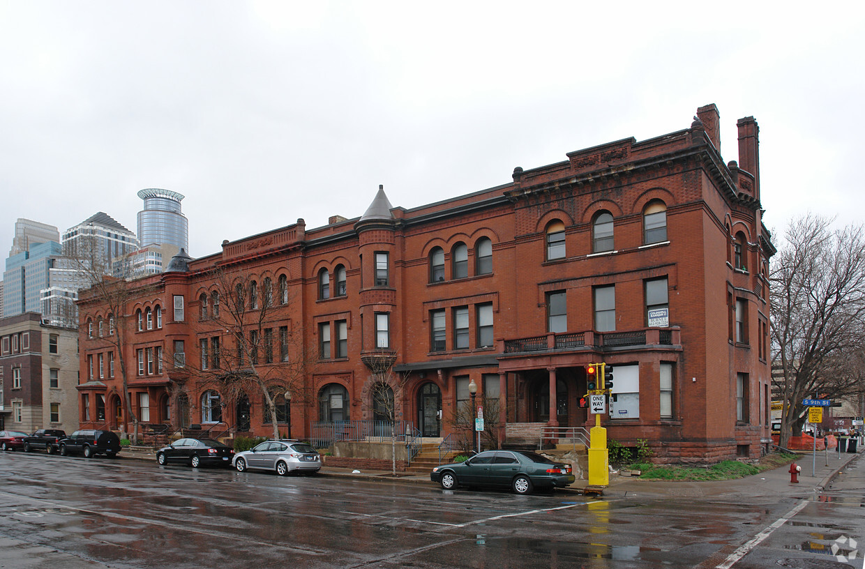 Primary Photo - 9th St Historic Brownstones