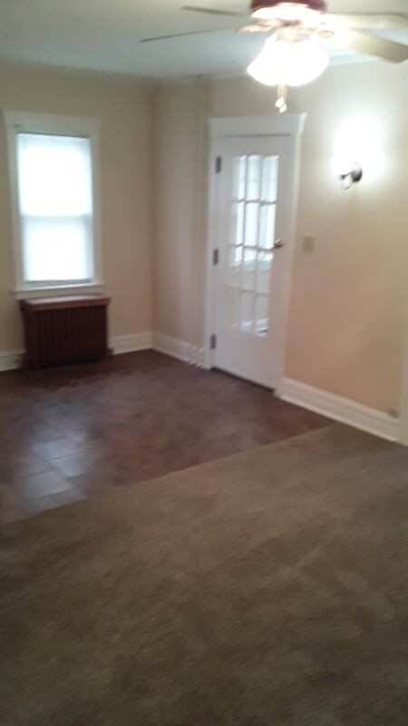 Building Photo - 479 St Leger Ave