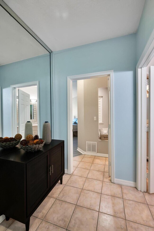 Building Photo - 9865 Perfect Dr