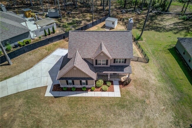 Building Photo - 13 Creekside Dr