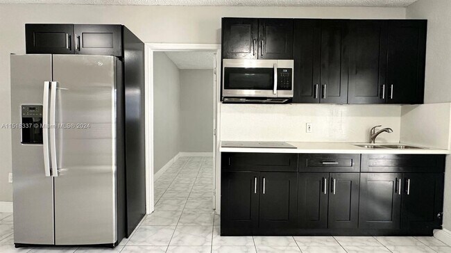 Foto del edificio - 4151 SW 112th Ave