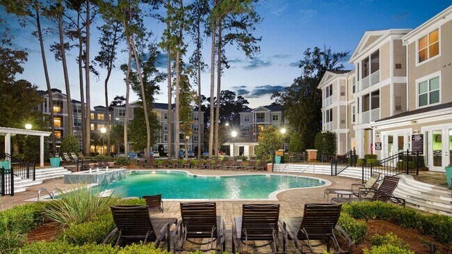 Foto del edificio - 3100 Ashley Town Center Dr