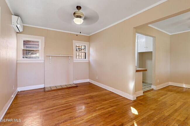 Foto del edificio - 2621 Grant Ave