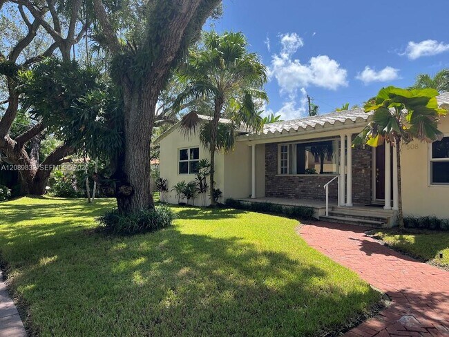 Foto del edificio - 508 Castania Ave