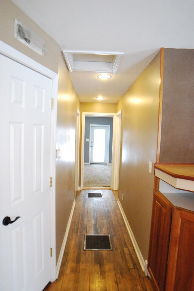 Foto del edificio - 655 36th St NE