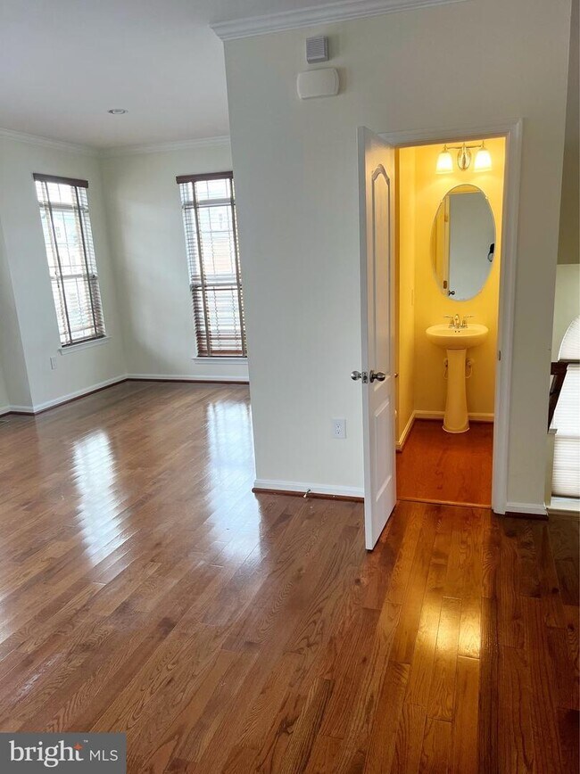 Foto del edificio - 4339 Talmadge Cir