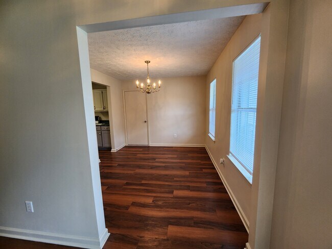 Foto del edificio - 5960 Batson Ct