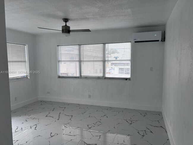 Foto del edificio - 1131 SW 7th St