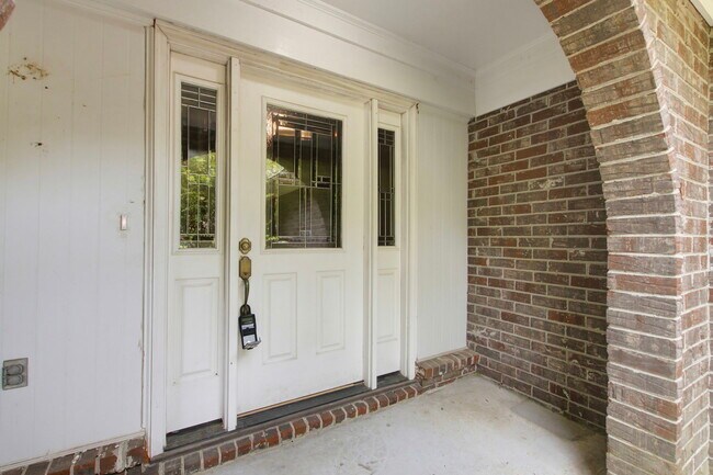 Foto del edificio - 2067 Dogwood Rd