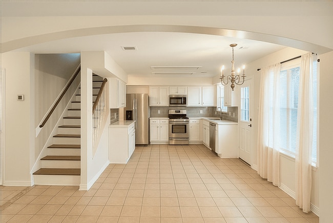 Building Photo - 4427 Eaglewood Trail Dr