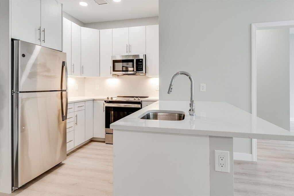 Foto principal - 163 Chestnut St