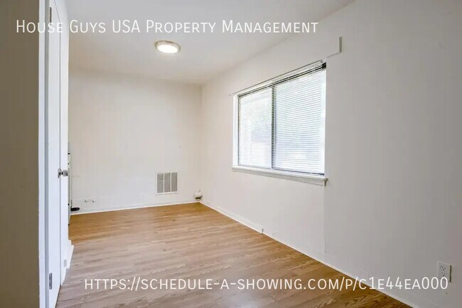 Foto del edificio - 15216 Bellaire Ave