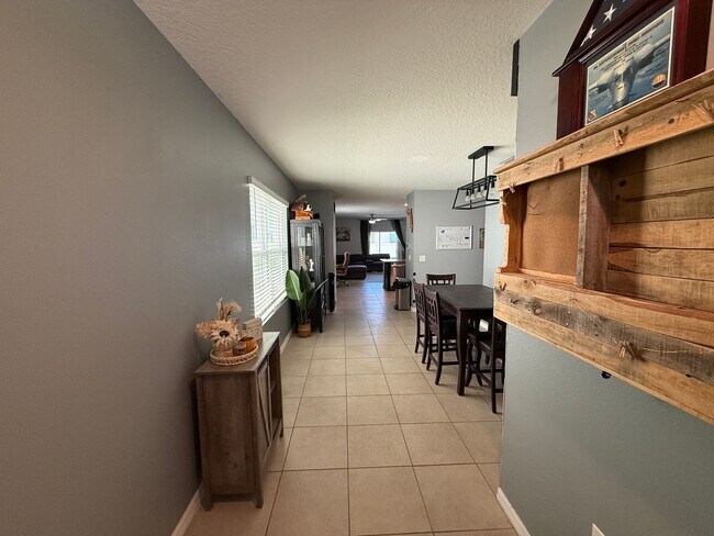 Foto del edificio - 3 Bedroom 2 Bath Single-Family Home (Garden Village)