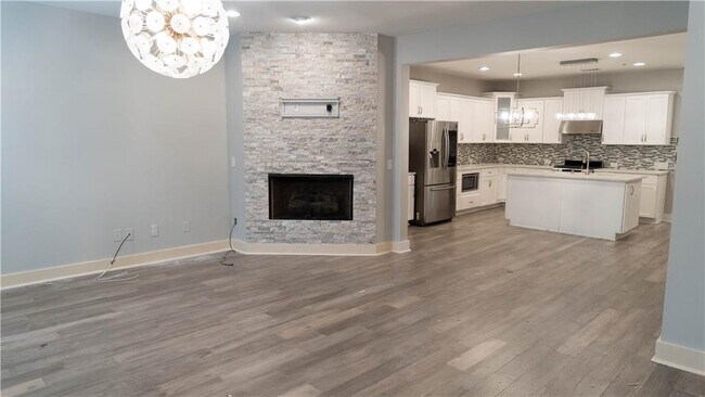 Foto del edificio - 6146 Holly Pk Ln SE