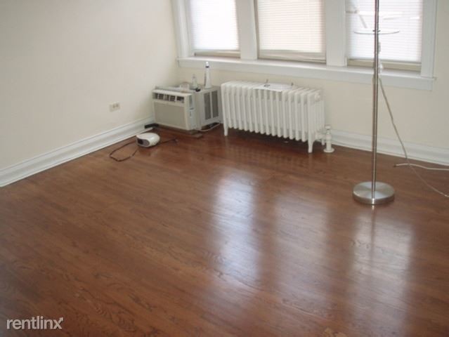 Building Photo - 4838 W Henderson St