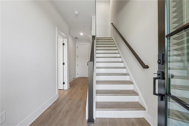 Foto del edificio - 2500 Northwinds Pkwy