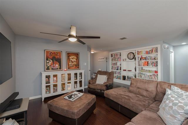 Foto del edificio - 6504 Corral Ln