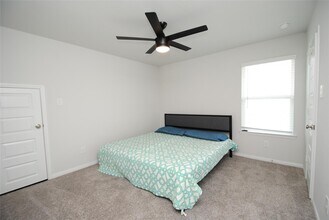 Building Photo - 8834 Arch Rock Dr