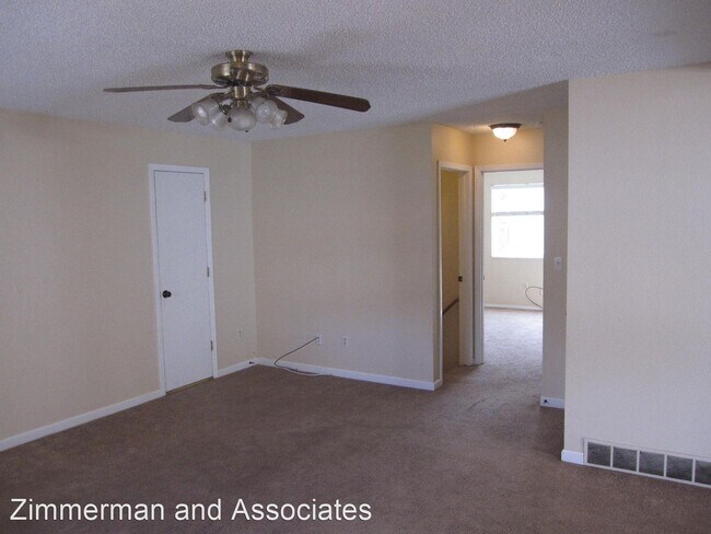 Foto del edificio - 3 br, 2 bath House - 1370 Sierra Dr