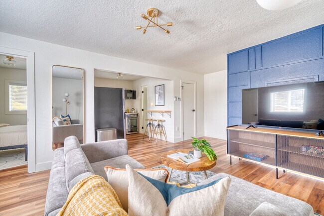 Foto del edificio - 4335 SE Milwaukie Ave