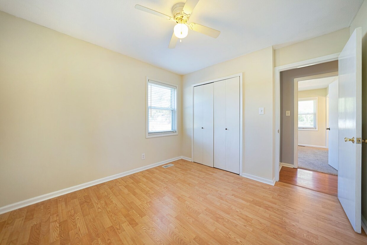 Primary Photo - Charming 3-bed/2 bath home with large yard...