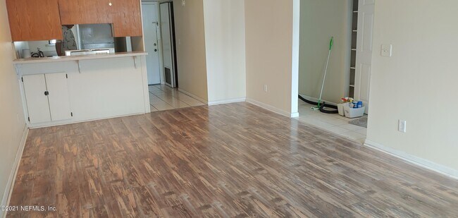 Foto del edificio - 1000 3rd St