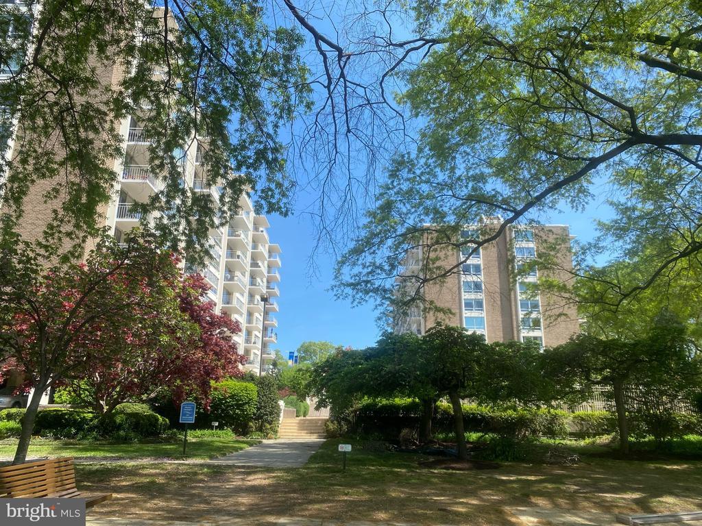 Foto principal - 1435 4th St SW