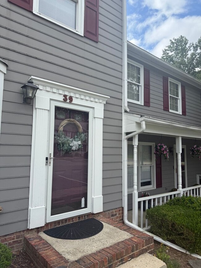 Building Photo - 1017 Glendale Dr